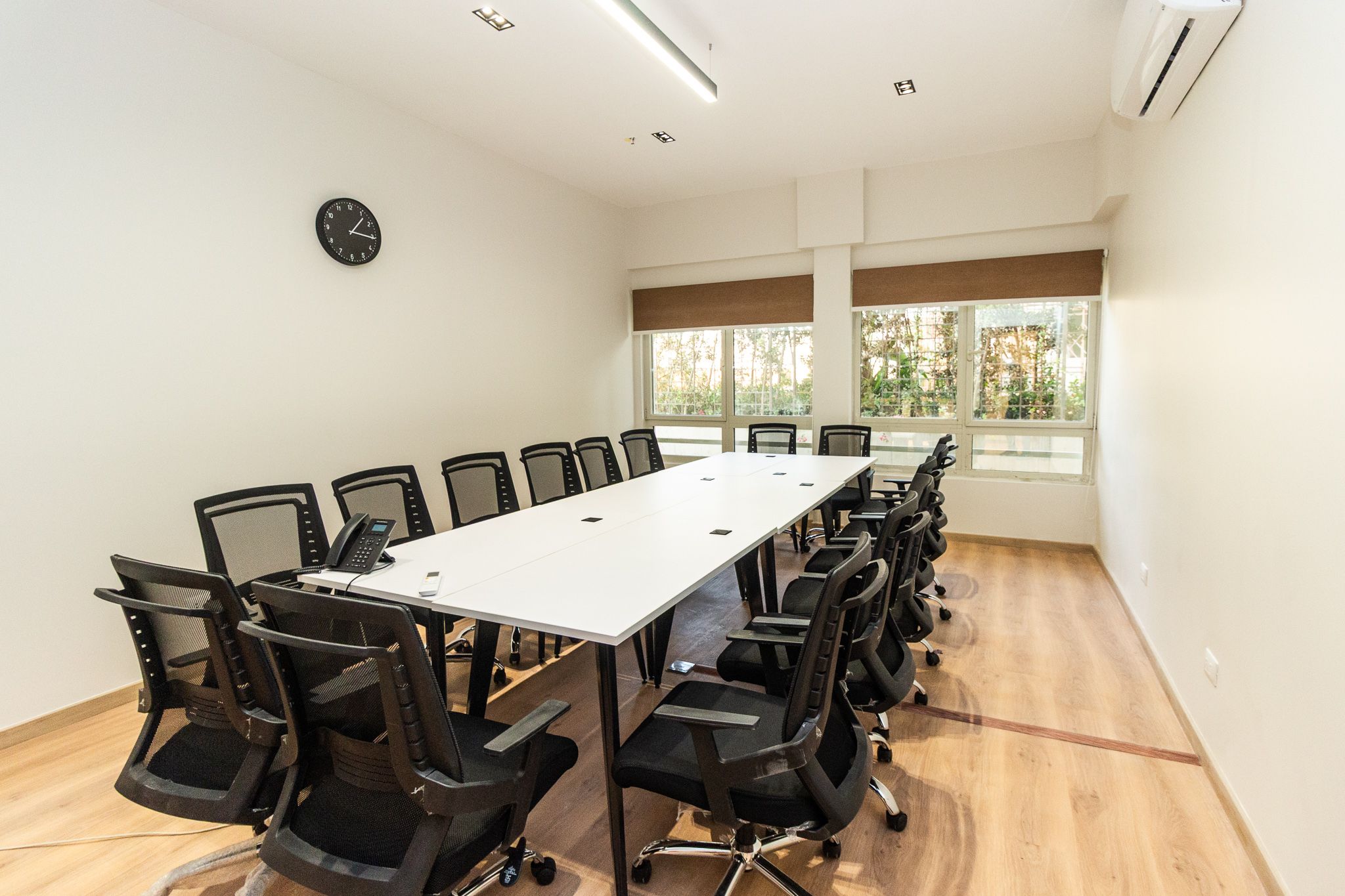 South 90th meeting room
